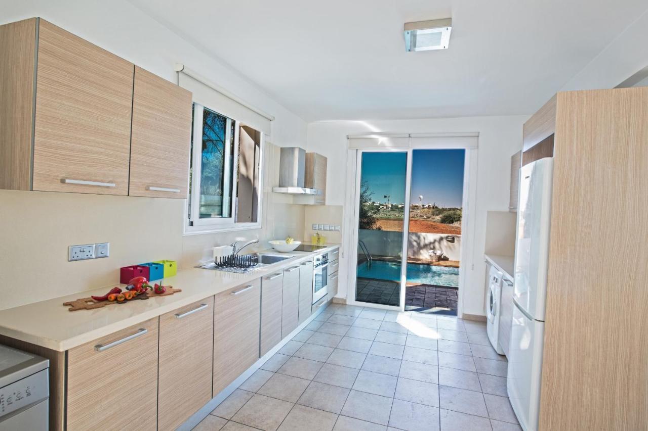 Seaspray Villa Protaras Exterior photo